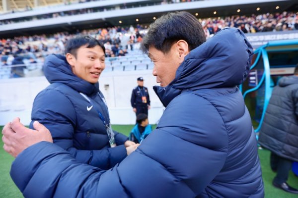 世界杯官网线上平台 ：三镇选帅指标中超老面容，李霄鹏、哈维尔、苏亚雷斯在列